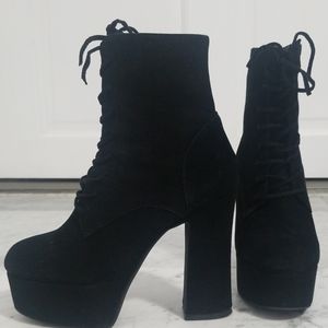 "SOLD"Jeffrey Campbell Black Ankle Boots Size 7